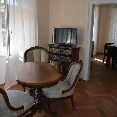 Iolanda Apartment *